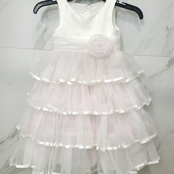 Davids Bridal Flower Girl Dress WG1262 size 4 - Picture 1 of 8